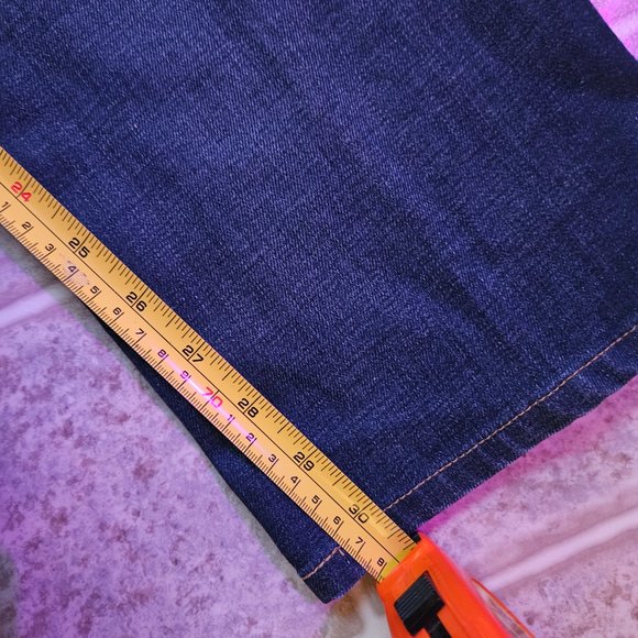 Hudson Byron Five Pocket Straight Button Fly Jeans - Picture 5 of 10